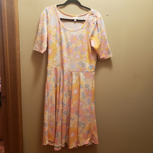 LuLaRoe Dresses & Skirts - 1/$20; 2/$36; 3/$52 Lularoe 2XL Nicole NWOTs